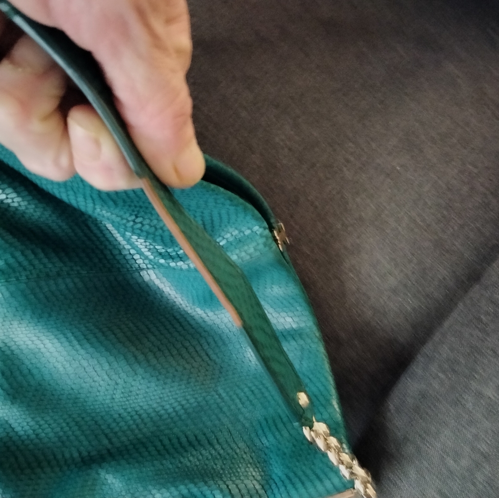 Kate Spade - Picture 3 of 6